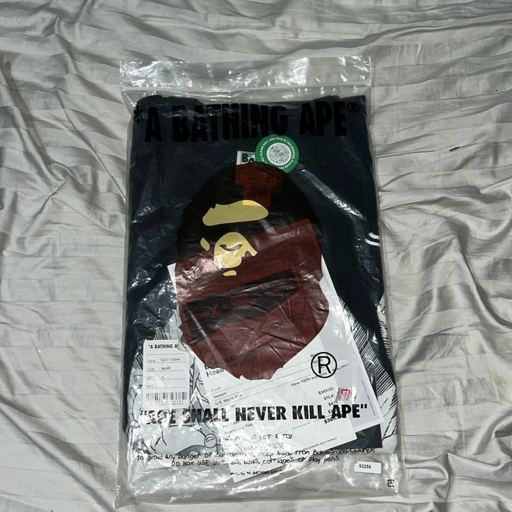 Black and gray Tshirt